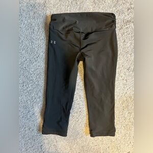 Under Armour Black Cropped Leggings